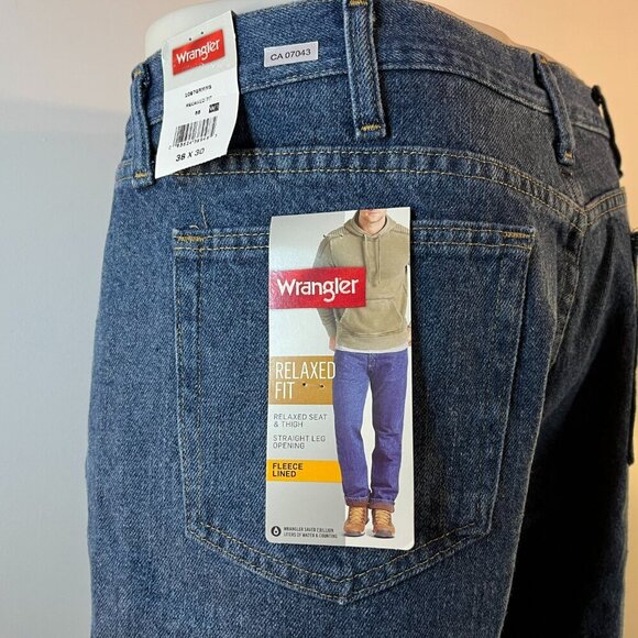 Wrangler Men's Fleece Lined Denim Midstone Relaxed Fit Jeans - Size 38 x 30 -NWT - Picture 5 of 9